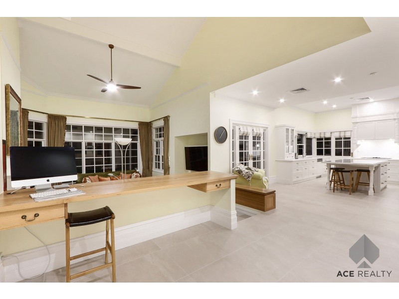 7 Third Avenue, Applecross WA 6153