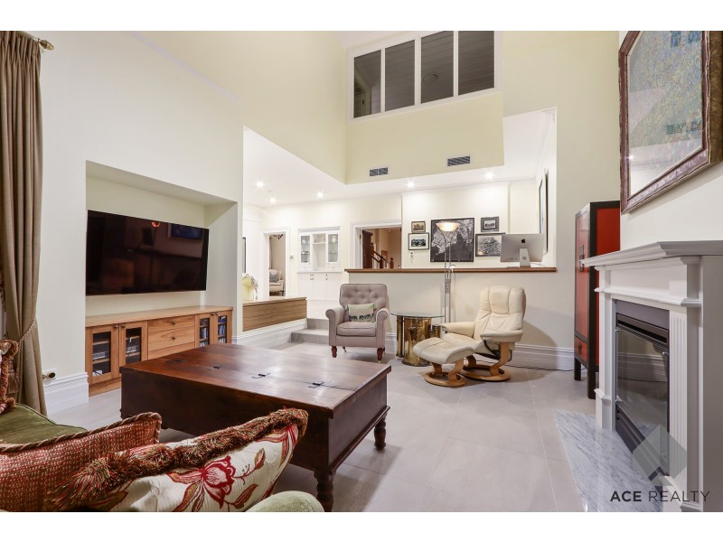 7 Third Avenue, Applecross WA 6153