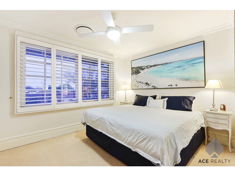 7 Third Avenue, Applecross WA 6153