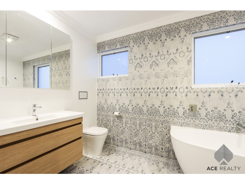 7 Third Avenue, Applecross WA 6153