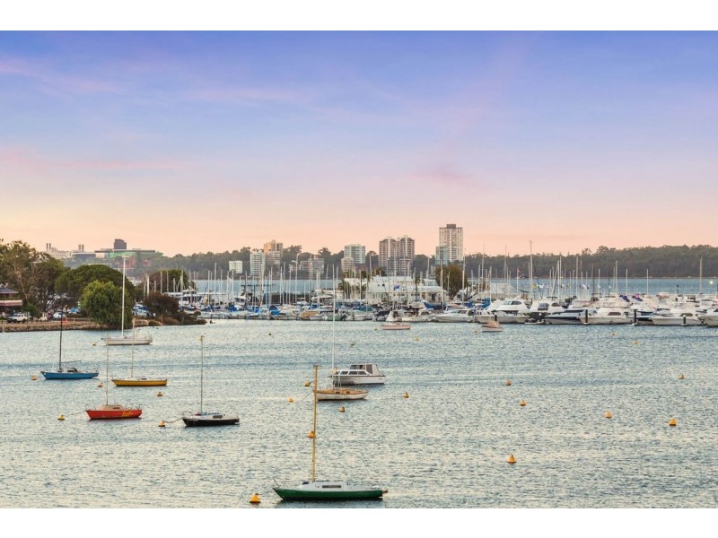 7 Third Avenue, Applecross WA 6153