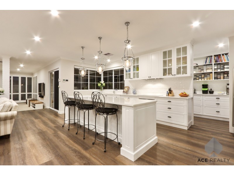 36A Tweeddale Road, Applecross WA 6153