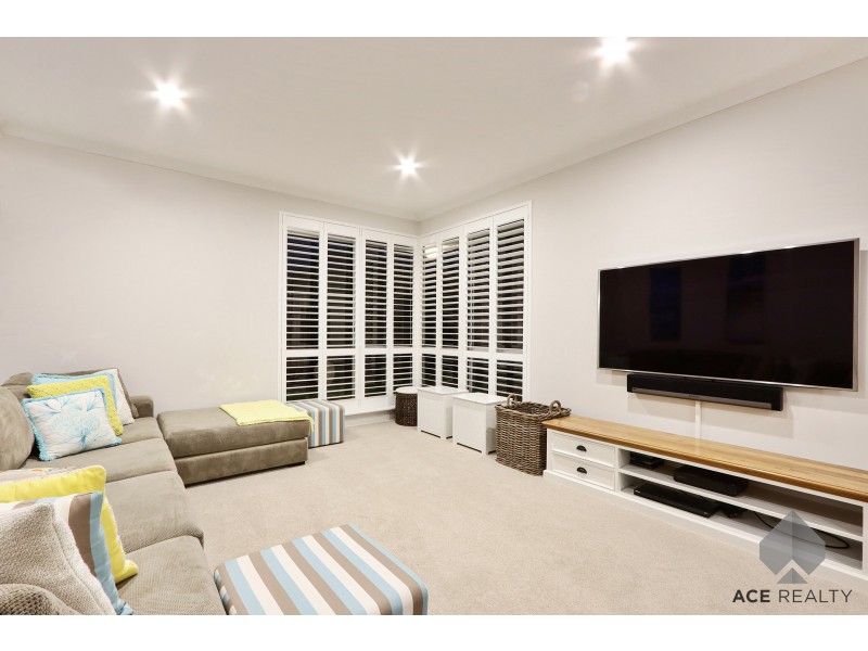 36A Tweeddale Road, Applecross WA 6153