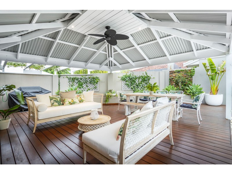 2A Norma Road, Alfred Cove WA 6154