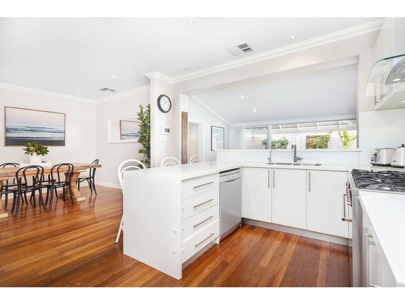 2A Norma Road, Alfred Cove WA 6154