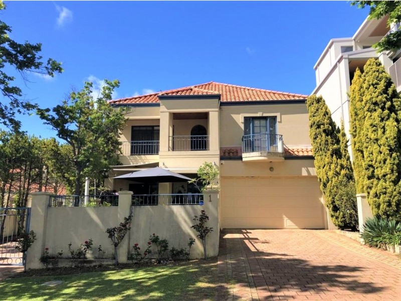 1/11 Tweeddale Road, Applecross WA 6153