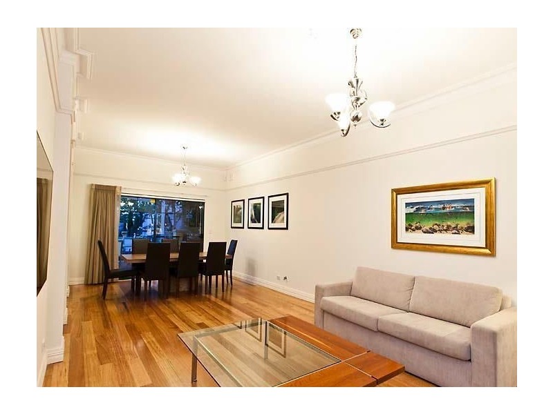 1/11 Tweeddale Road, Applecross WA 6153