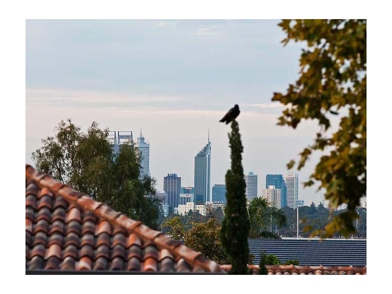 1/11 Tweeddale Road, Applecross WA 6153