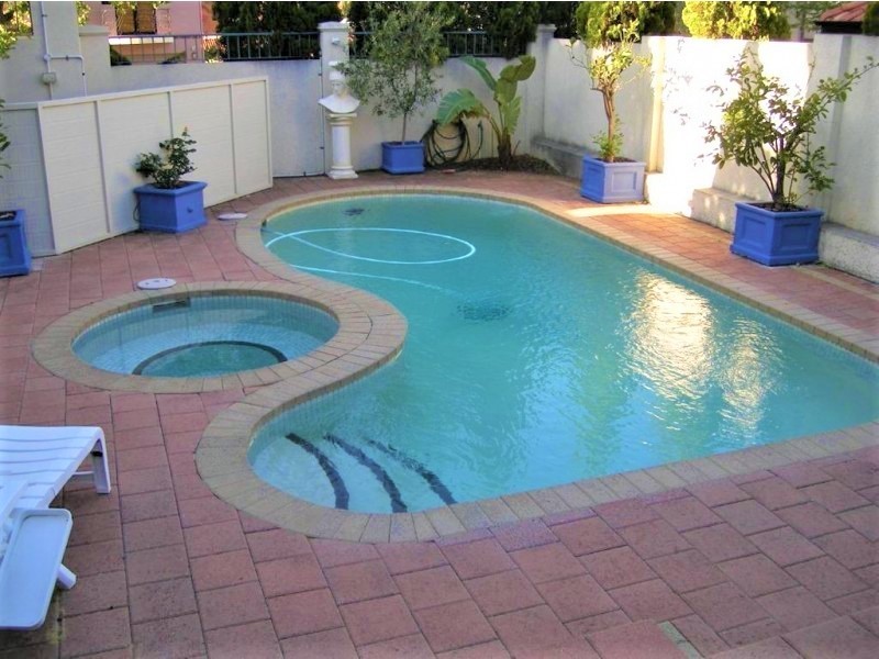 1/11 Tweeddale Road, Applecross WA 6153