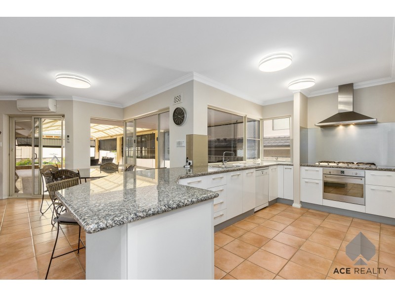 8 Hawkins Street, Mount Pleasant WA 6153