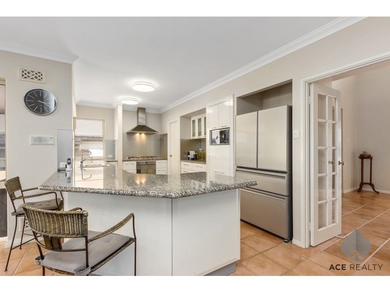 8 Hawkins Street, Mount Pleasant WA 6153