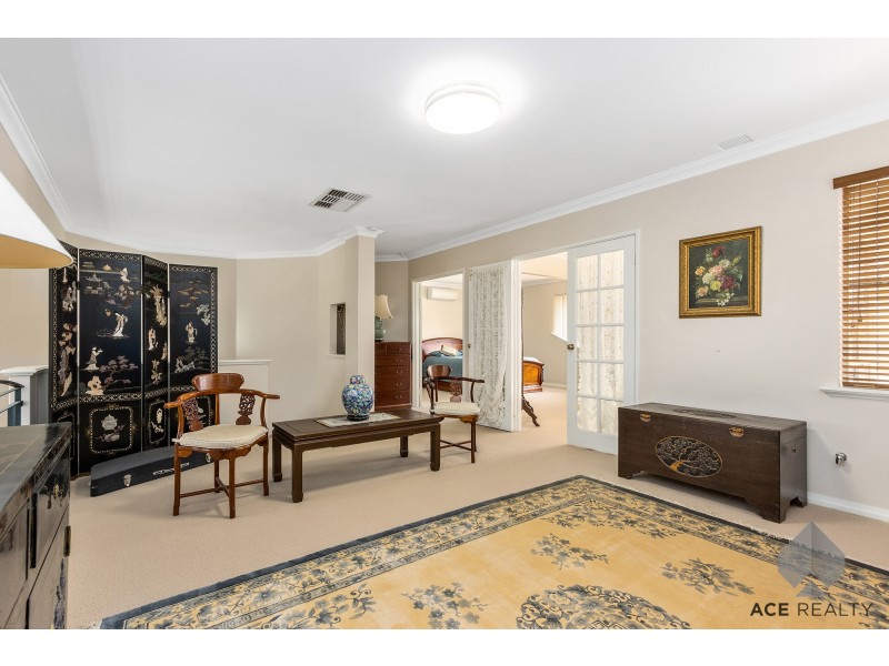 8 Hawkins Street, Mount Pleasant WA 6153