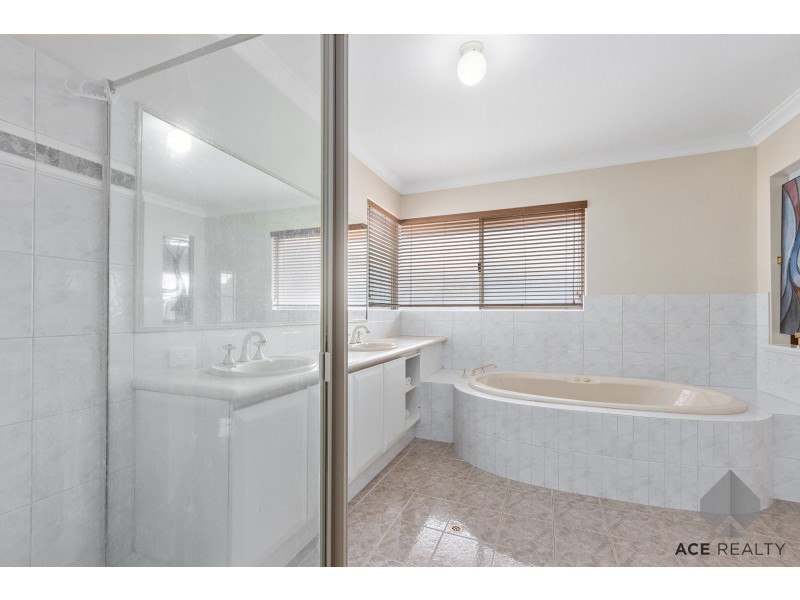 8 Hawkins Street, Mount Pleasant WA 6153