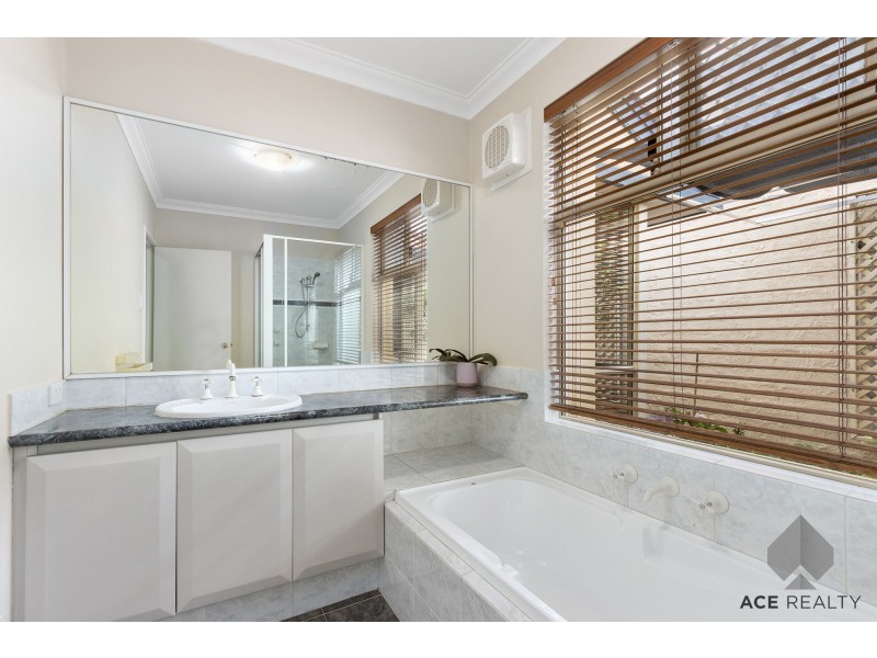 8 Hawkins Street, Mount Pleasant WA 6153