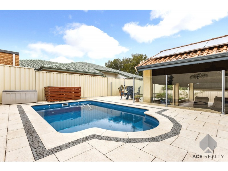 8 Hawkins Street, Mount Pleasant WA 6153