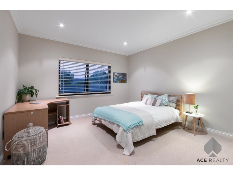 184 Coode Street, Como WA 6152