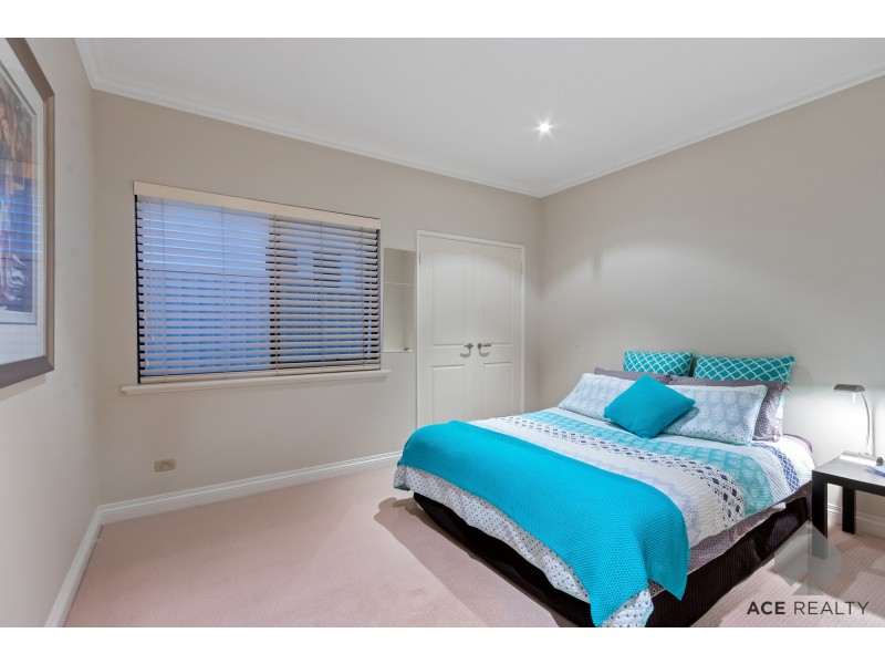 184 Coode Street, Como WA 6152