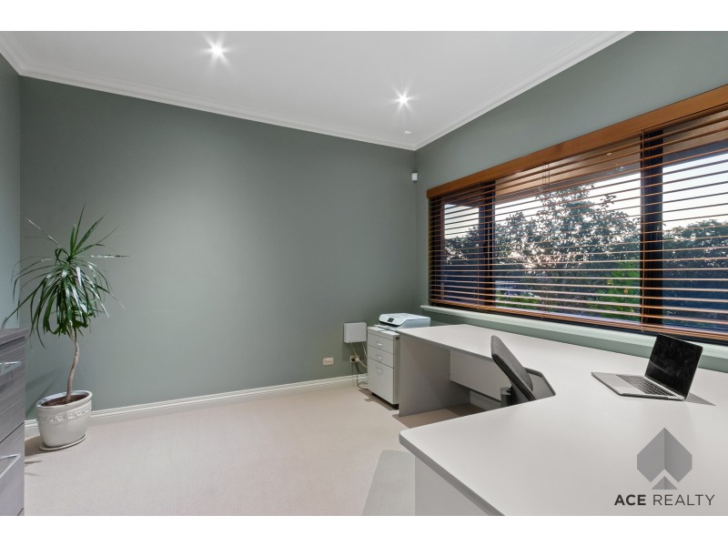 184 Coode Street, Como WA 6152