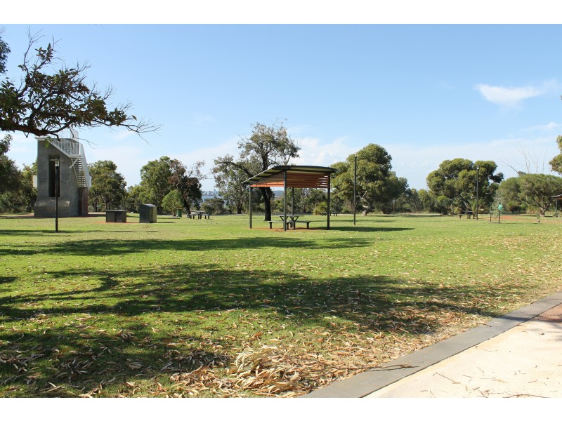 717 Canning Highway, Applecross WA 6153