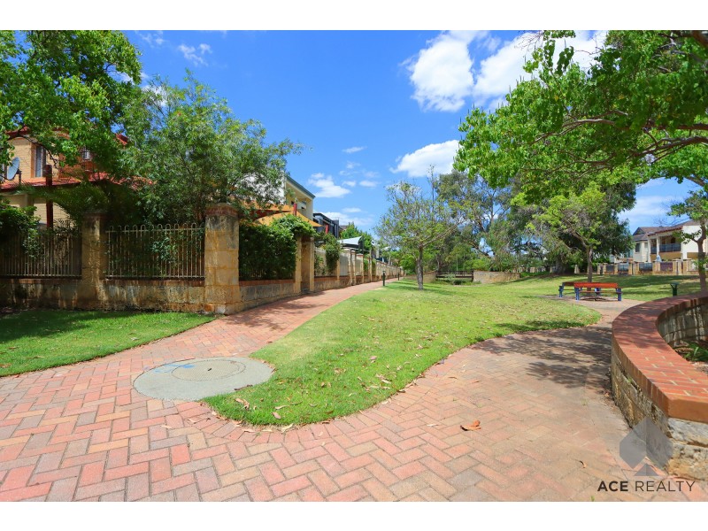 41 Sedgeland Way, Ascot WA 6104