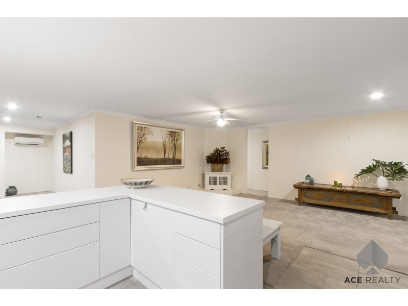 99 Aitken Drive, Winthrop WA 6150