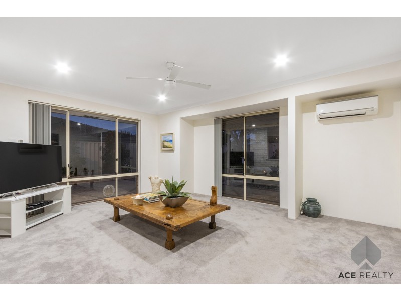 99 Aitken Drive, Winthrop WA 6150