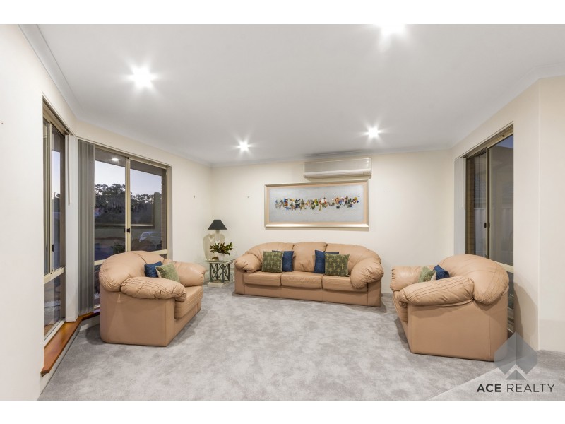 99 Aitken Drive, Winthrop WA 6150