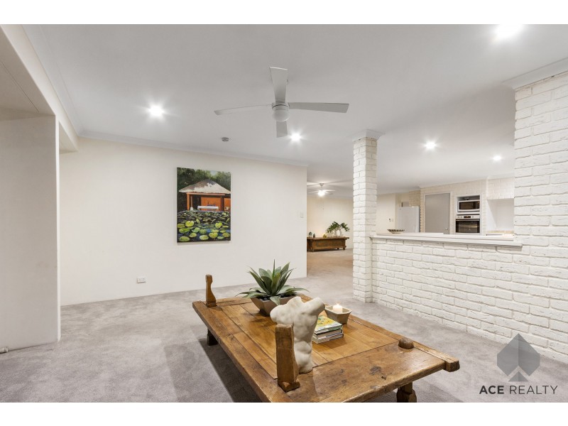 99 Aitken Drive, Winthrop WA 6150