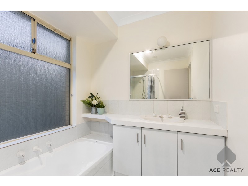 99 Aitken Drive, Winthrop WA 6150