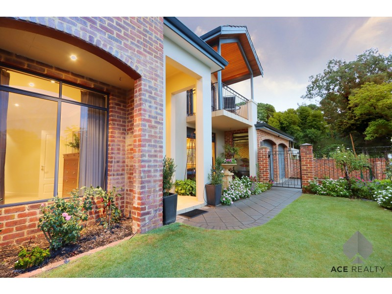 15 Fletcher Street, Applecross WA 6153