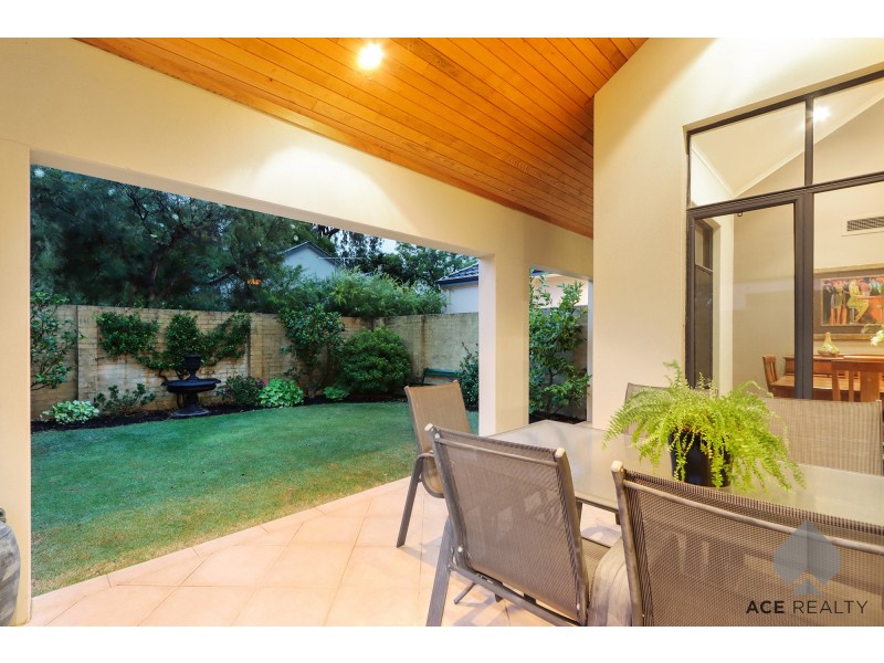 15 Fletcher Street, Applecross WA 6153