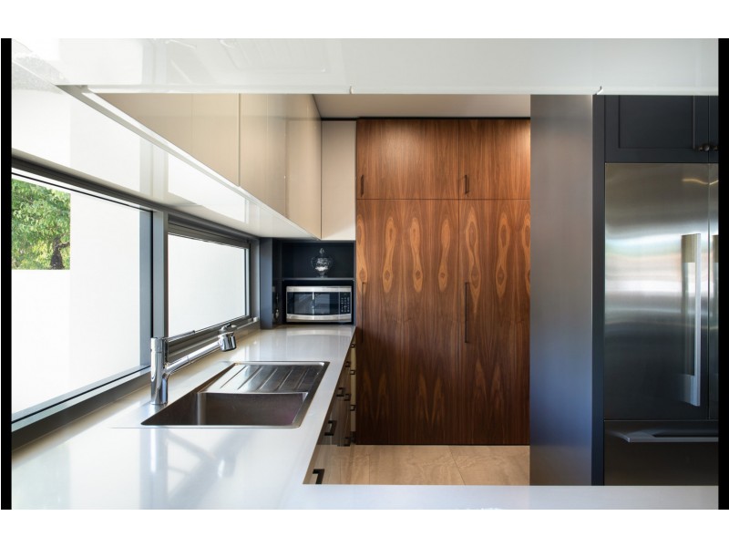 4 Cunningham Street, Applecross WA 6153