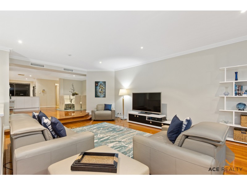 6 Swan Street, South Perth WA 6151