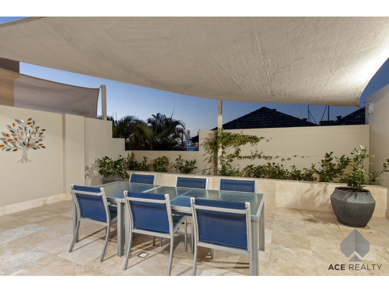 6 Swan Street, South Perth WA 6151