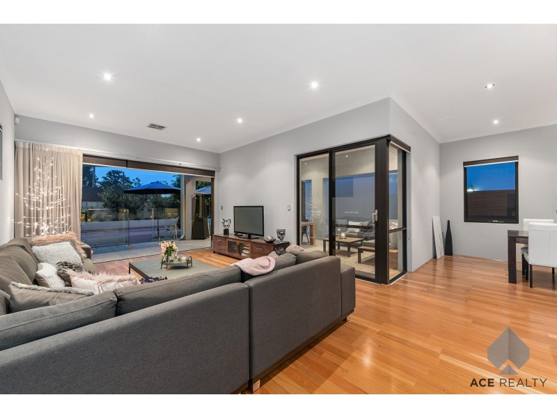 7B Emerald Avenue, Mount Pleasant WA 6153