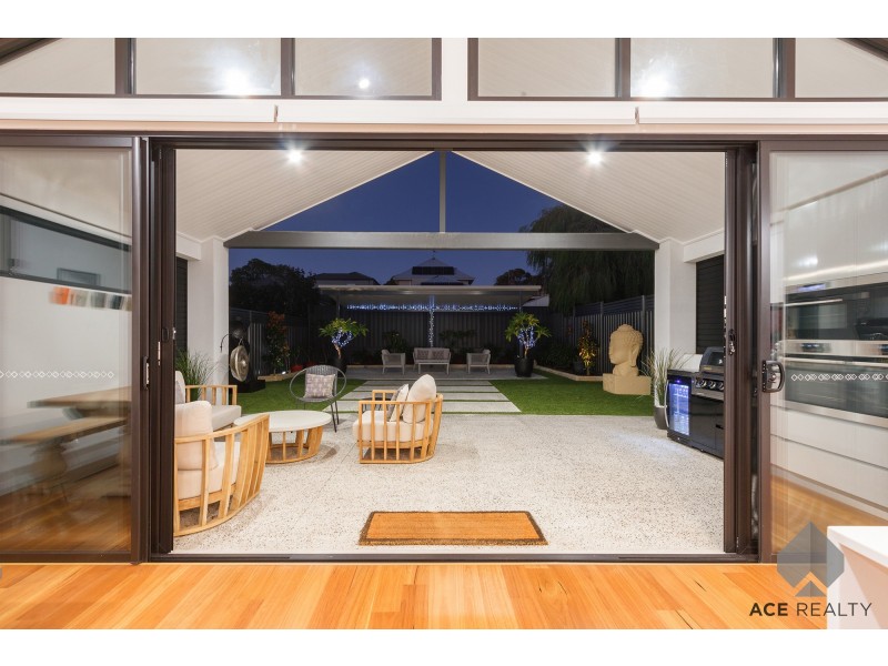 13B Raymond Street, Mount Pleasant WA 6153