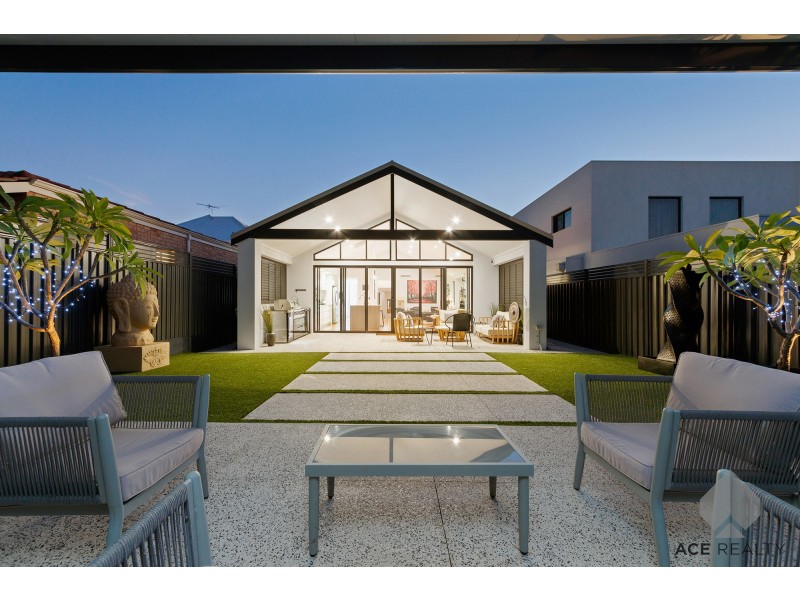 13B Raymond Street, Mount Pleasant WA 6153