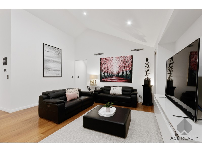 13B Raymond Street, Mount Pleasant WA 6153