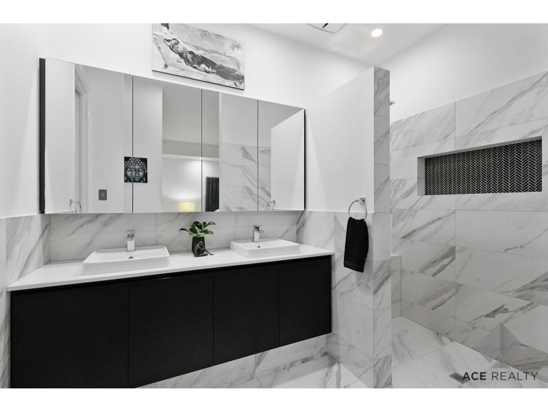 13B Raymond Street, Mount Pleasant WA 6153