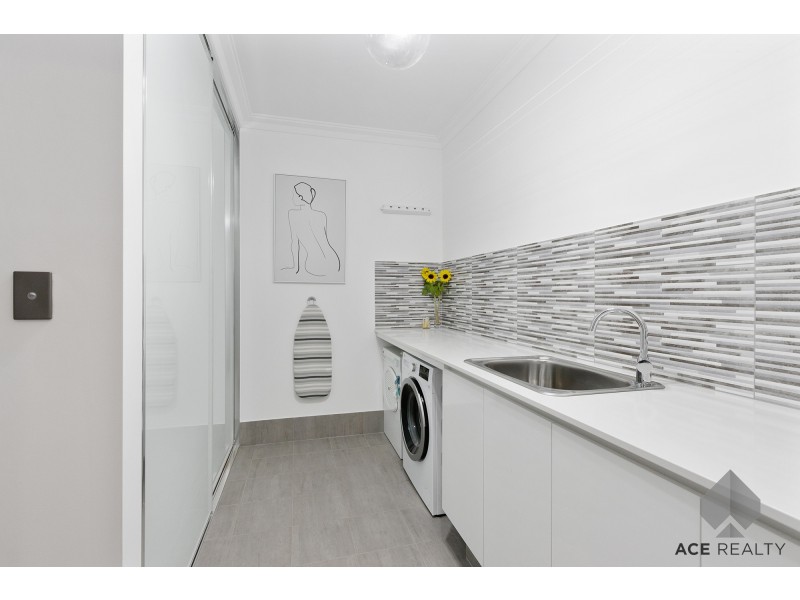 13B Raymond Street, Mount Pleasant WA 6153