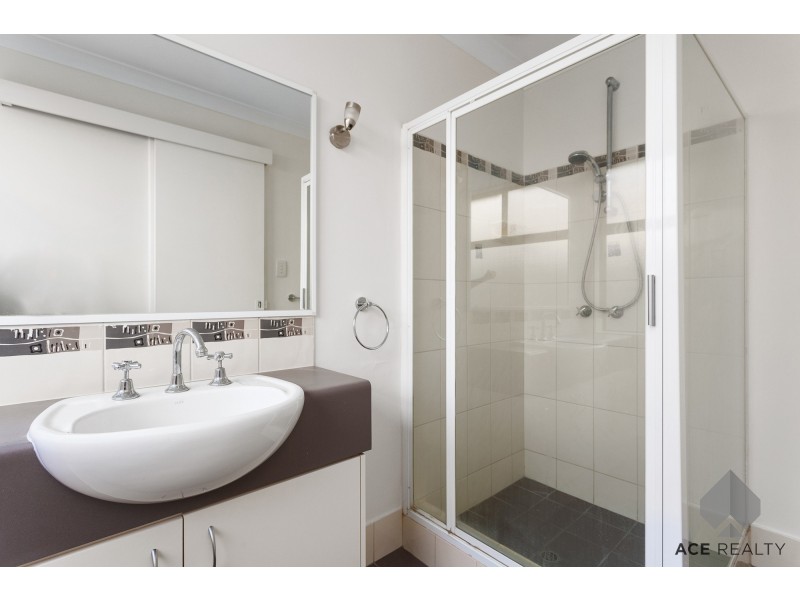 7 Whitton Court, Kingsley WA 6026