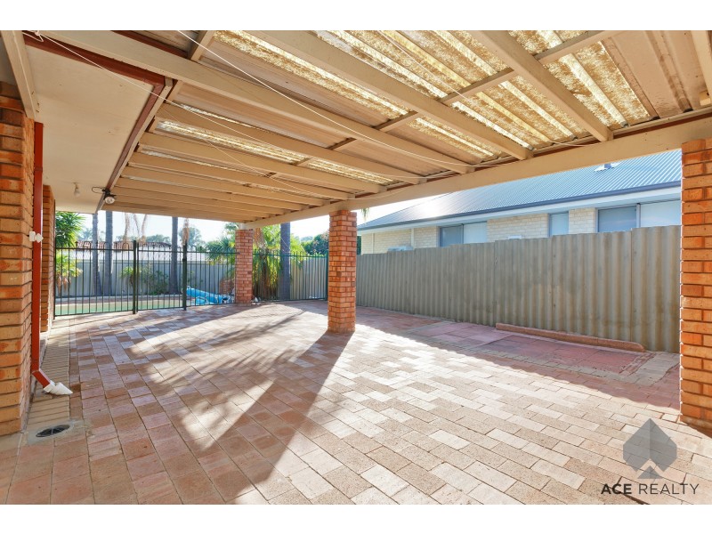 7 Whitton Court, Kingsley WA 6026