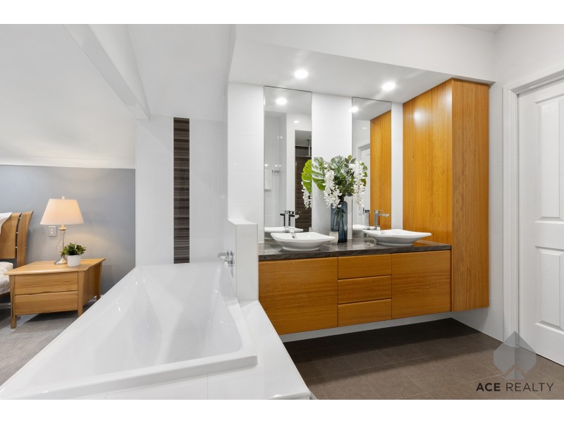 8A Swan Street, South Perth WA 6151