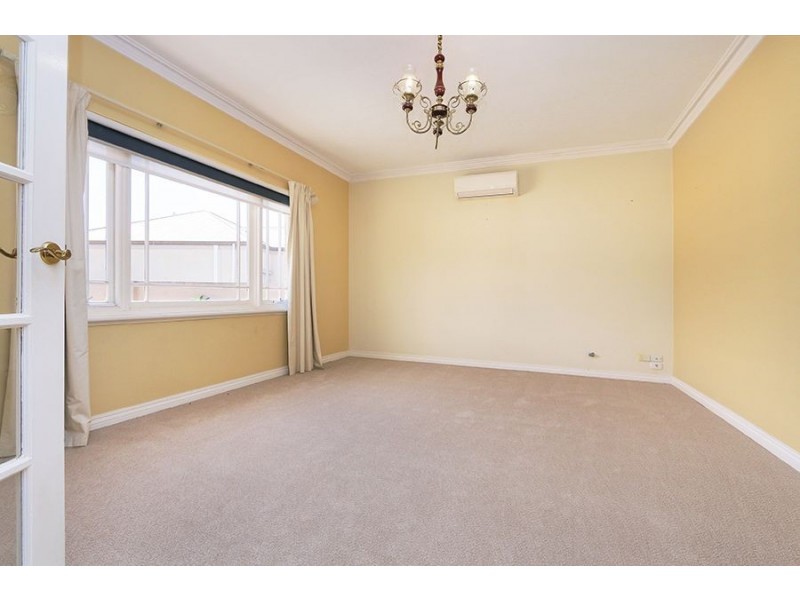 10 Glen Iris Drive, Jandakot WA 6164