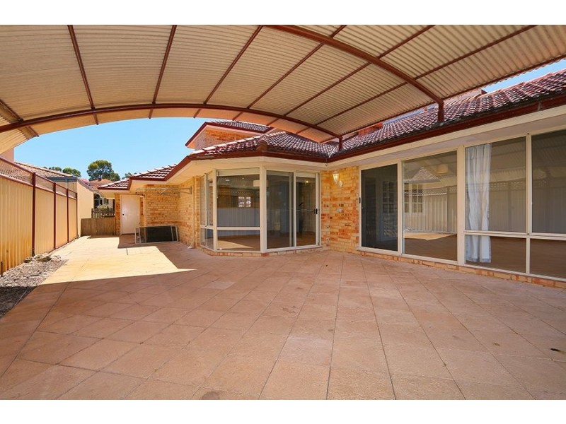 10 Glen Iris Drive, Jandakot WA 6164