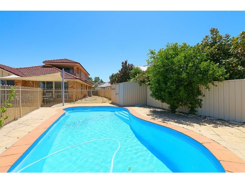 10 Glen Iris Drive, Jandakot WA 6164