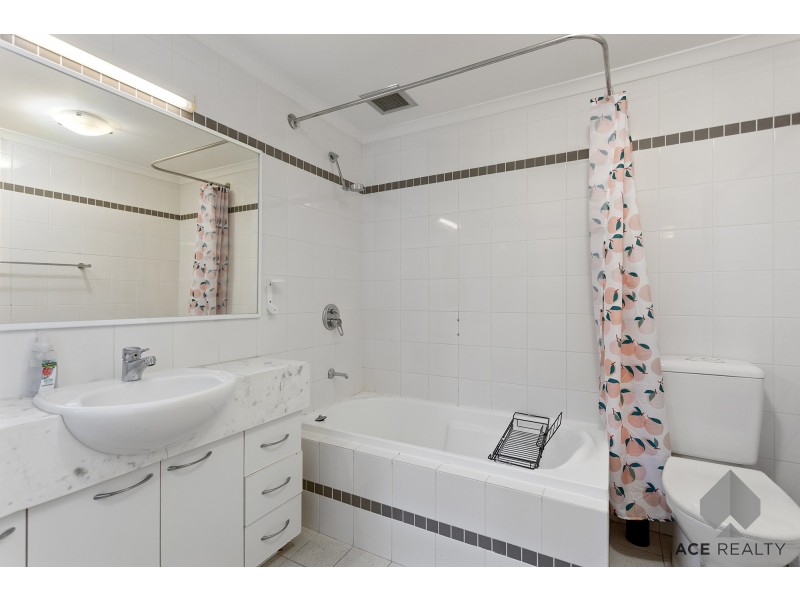 12/122 Mounts Bay Road, Perth WA 6000