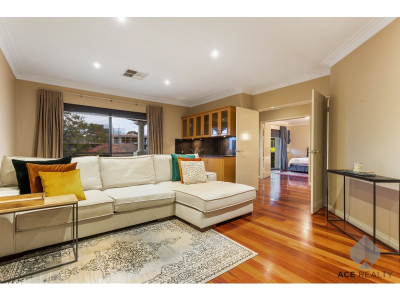 1A Hope Road, Ardross WA 6153