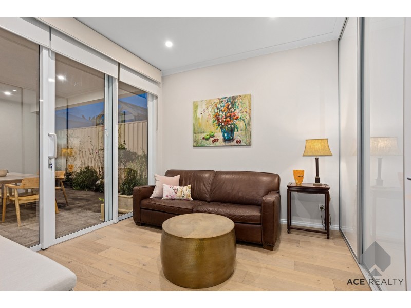 3/8 Matheson Road, Applecross WA 6153