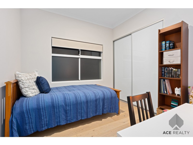 3/8 Matheson Road, Applecross WA 6153
